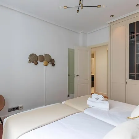 Apartamento La Alameda De Indautxu Bilbao Exterior photo